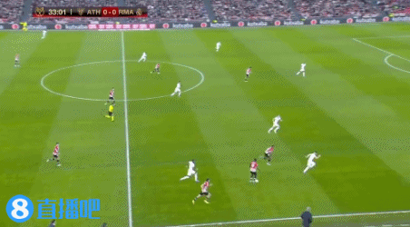 卡卡：对世界杯最美好的回忆是触碰奖杯；很期待新的赛制