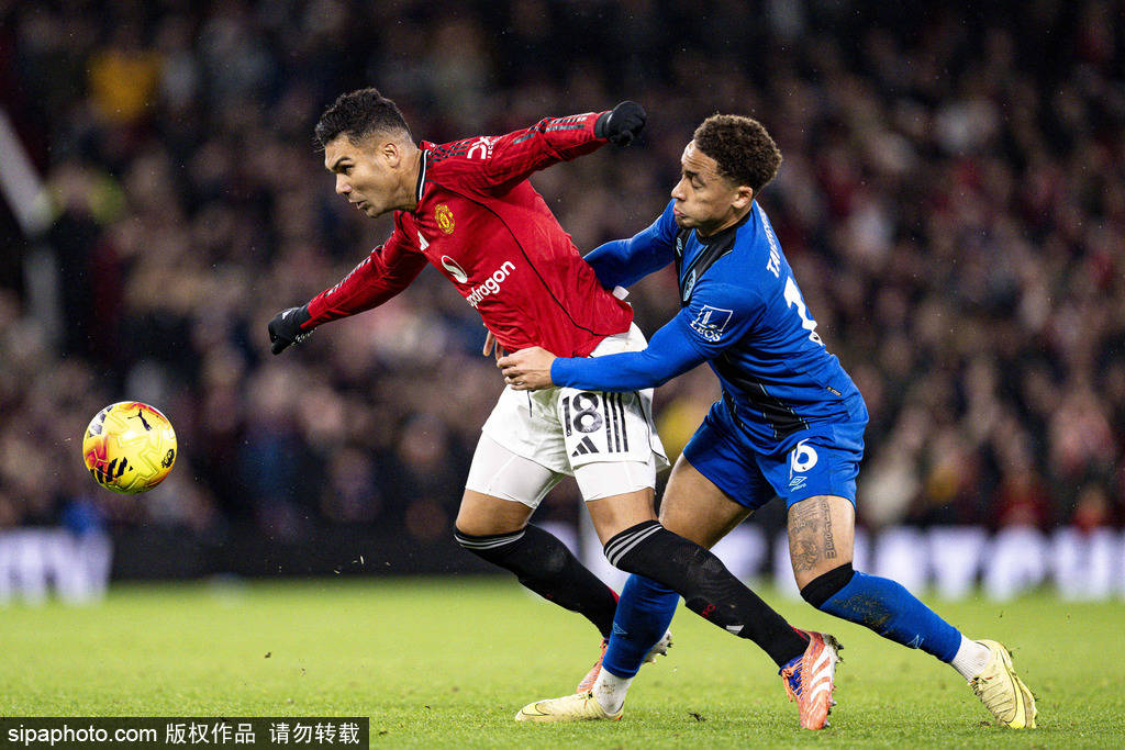 底特律老虎在 2012 年由卡布瑞拉达成三冠王，这也是大联盟时隔 45 年再现此成就